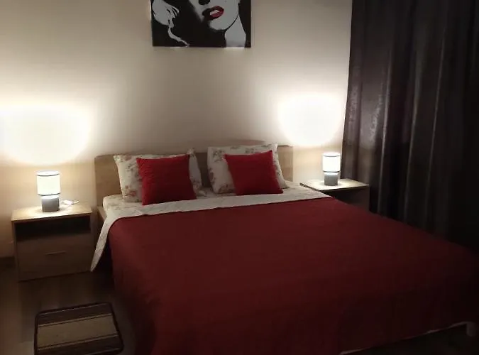 Appartement Domovik мостова 5 кв 37 *