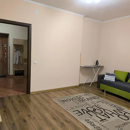 Domovik мостова 5 кв 37 Διαμέρισμα *